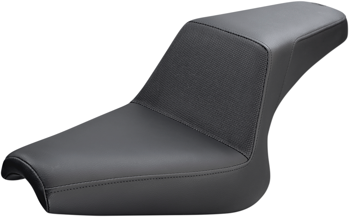 SADDLEMEN Step-Up Seat - Gripper - Black Y13-16-174