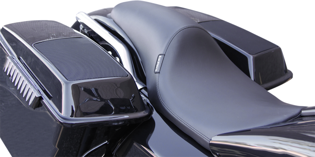 LE PERA Silhouette Full-Length Seat - Smooth - Black - FL '08-'23 LK-867PY