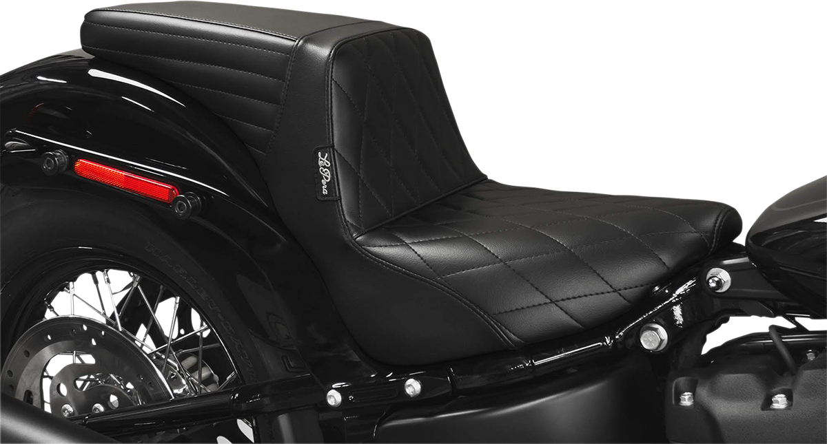 LE PERA Kickflip Seat - Diamond - Black - Softail '18-'23 LYX-590DM